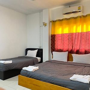 Hom Pho Guesthouse Ban Houayxay Exterior photo